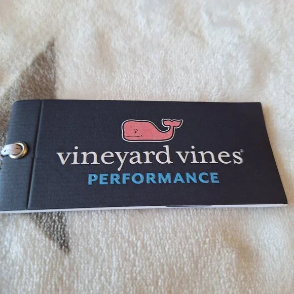 Vineyard Vines Performance Shirt Mens Small Sharks Tee Graphic Adult Baseball - Picture 8 of 11